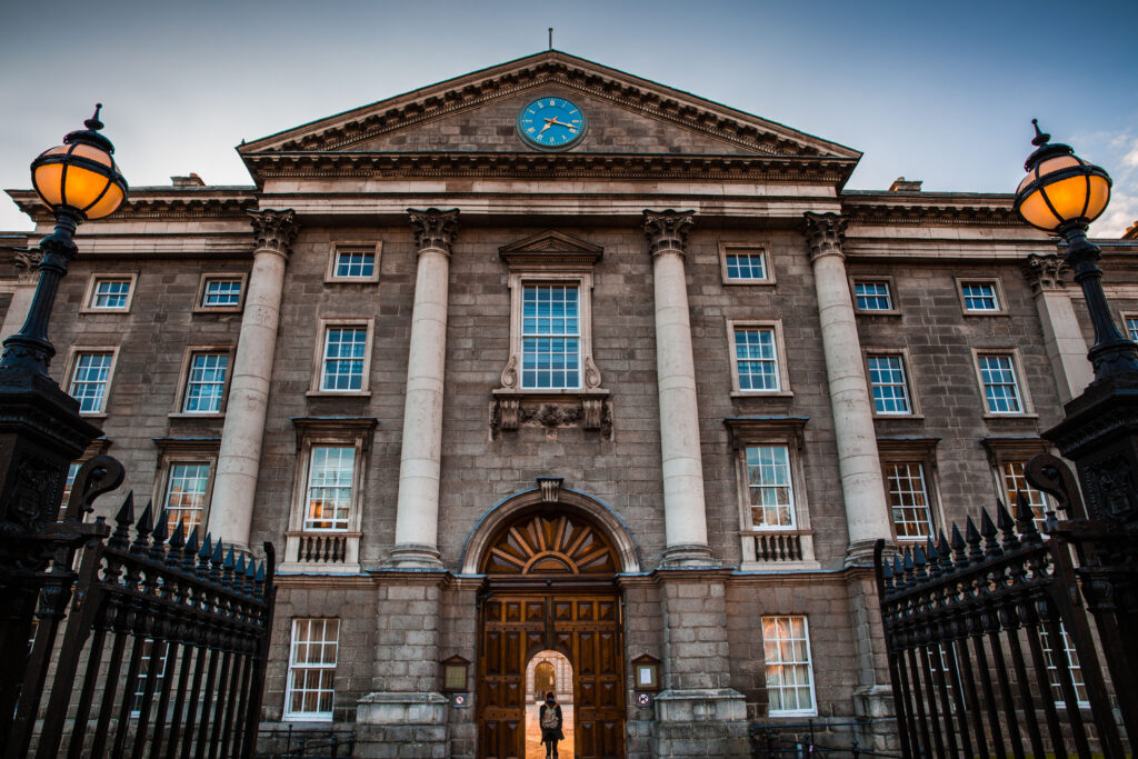 Trinity College Dublin (TCD)