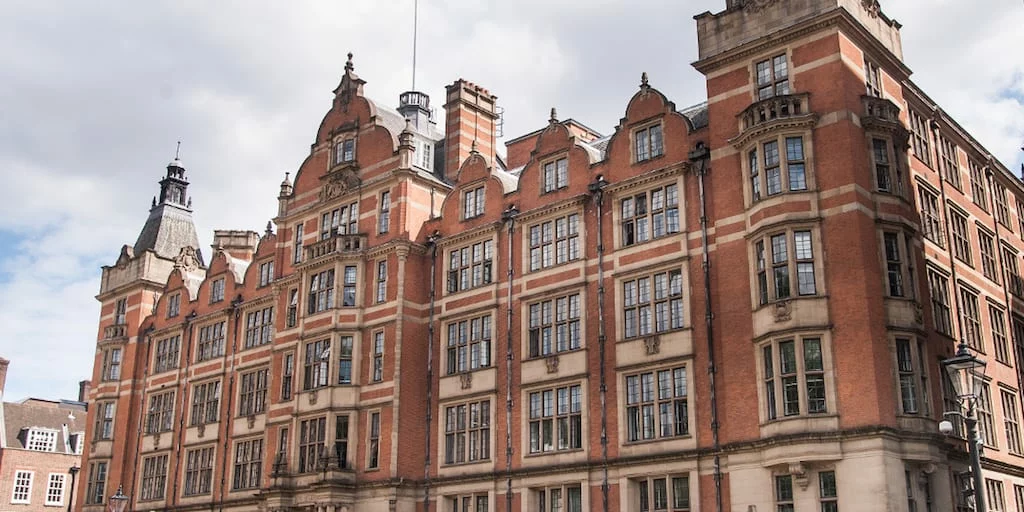 London School of Economics and Political Science (LSE)