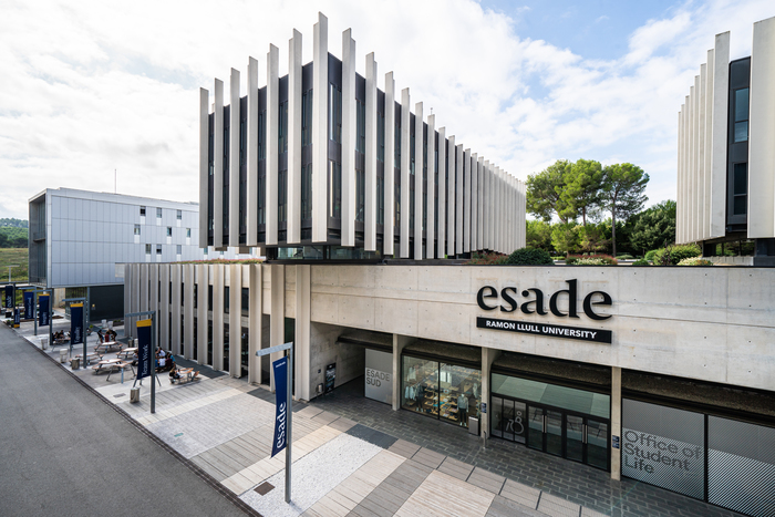 ESADE MiM Overview: Fees, Chances, ROI & Much more
